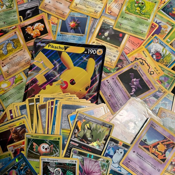 50 POUNDS POKÉMON MEGA MYSTERY BOX VINTAGE WOTC TO NEWEST - Picture 9 of 10